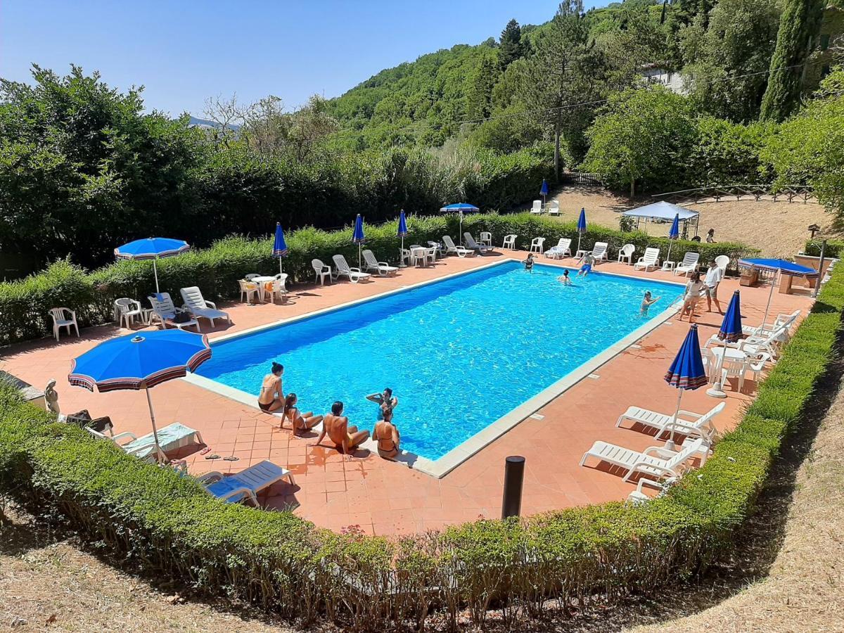 Agriturismo Dea Valfabbrica Bagian luar foto