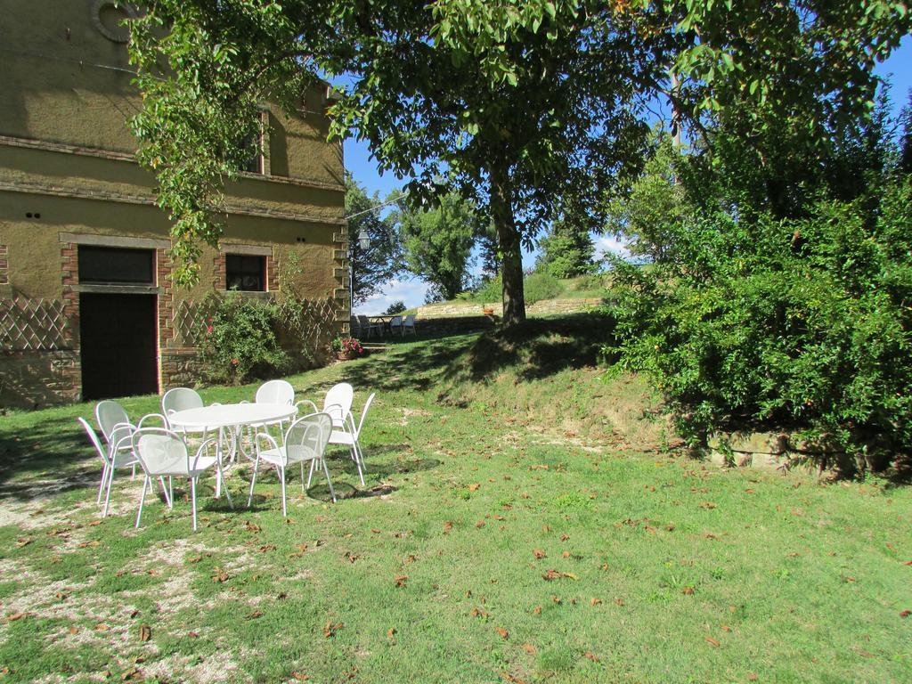 Agriturismo Dea Valfabbrica Bagian luar foto